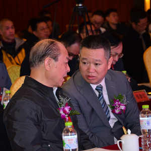 特樂意張宏宇與中國建筑業(yè)協(xié)會材料分會會長劉洪祥探討